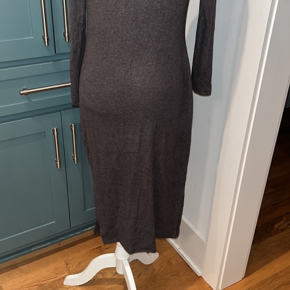 NWT Chelsea28 Off The Shoulder Long Sleeve Midi Dress Grey Dark Charcoal Heather - Picture 8 of 8